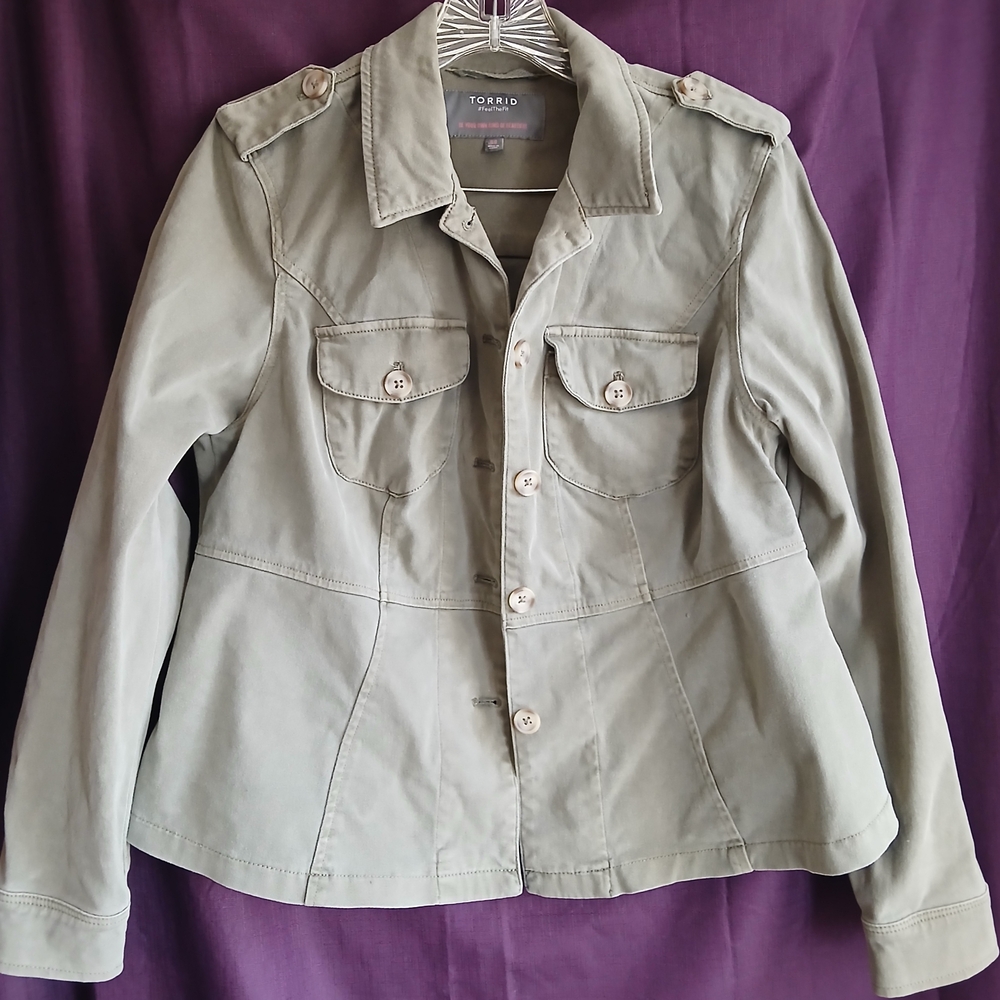 Torrid Military Style Jacket Size 00 Army Sage Green Button Up Utility Gorpcore